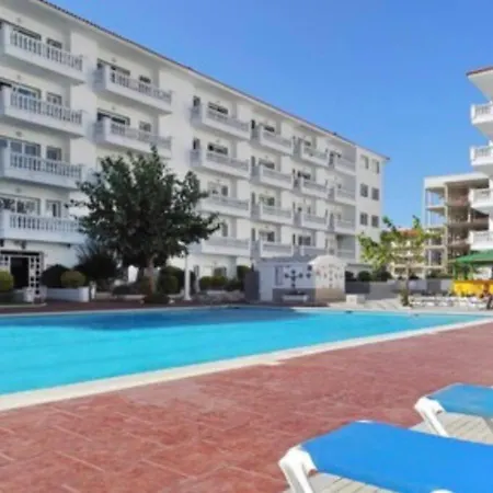 Europa Con Terraza 블랑스