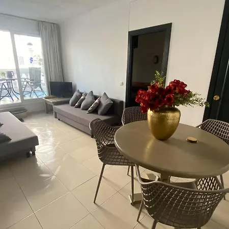 Europa Con Terraza 아파트